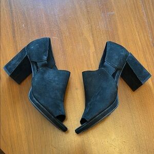 Eileen Fisher suede block heel sandals size 7